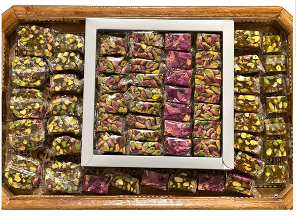 Alpalmyra turkish delight with pistachios 1 kg  كيلو سوبر اكسترا راحة البالميرا بالفستق حبة كبيرة (صحيحة