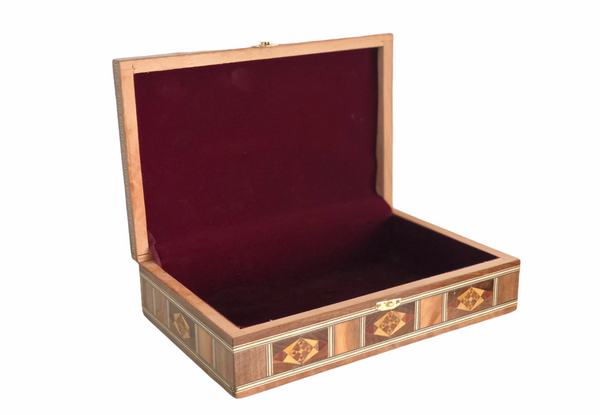 Tissue mosaic box علبة محارم موزاييك حفر