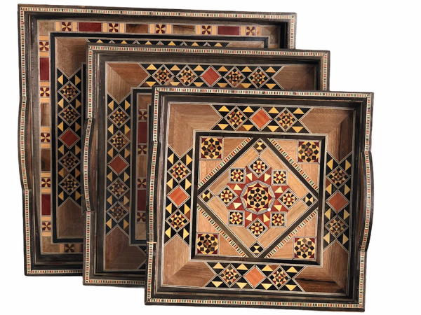 Set of trays طقم صواني مربع