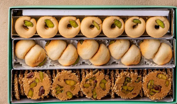 Semiramis Cookies (Assortment)250g مشكل نواشف (برازق وغريبة وعجوة) ربع كيلو