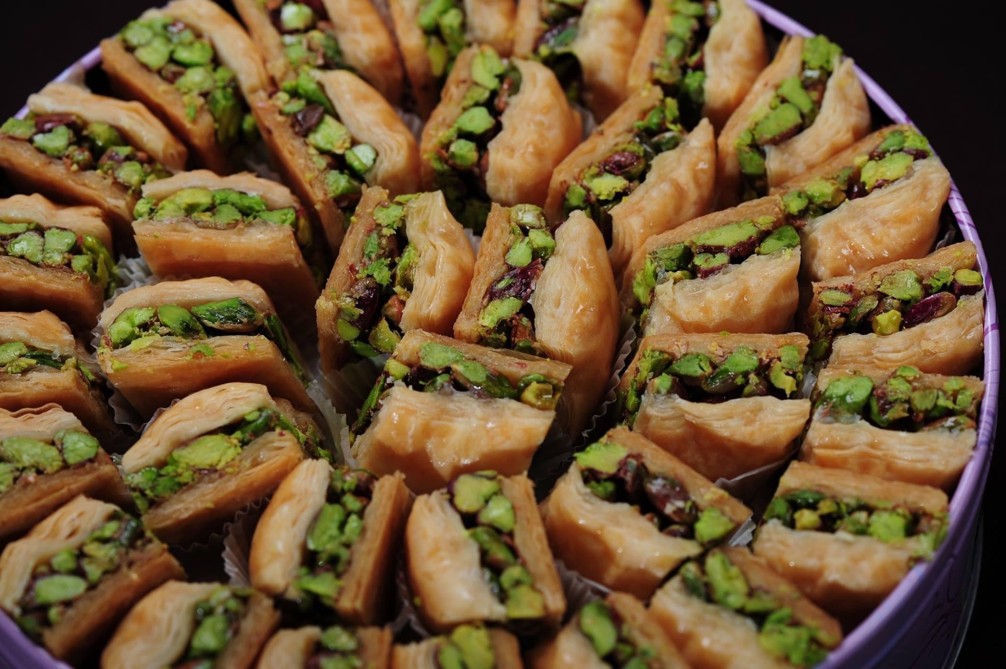 Semiramis Pistachio Baklava 500g بقلاوة بالفستق